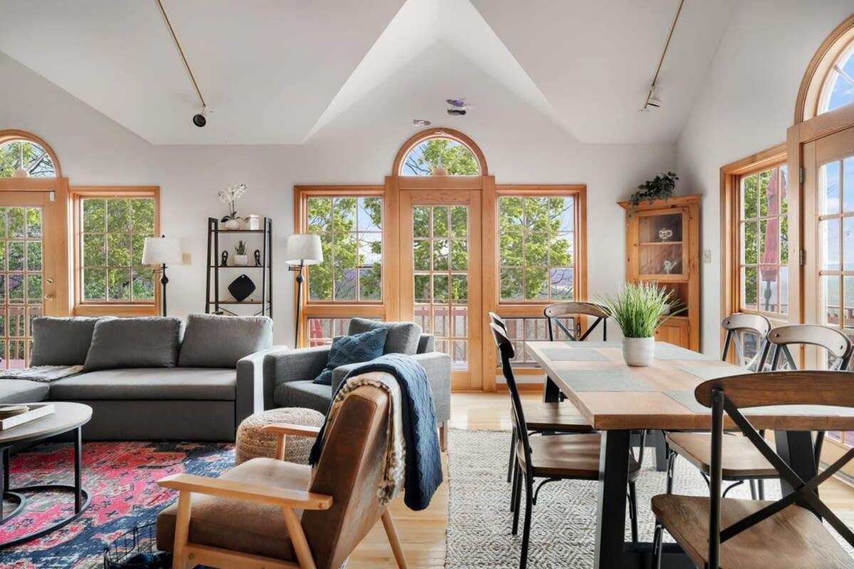 Modern Retreat W Hot Tub, Deck & Resort Amenities Berkeley Springs Extérieur photo