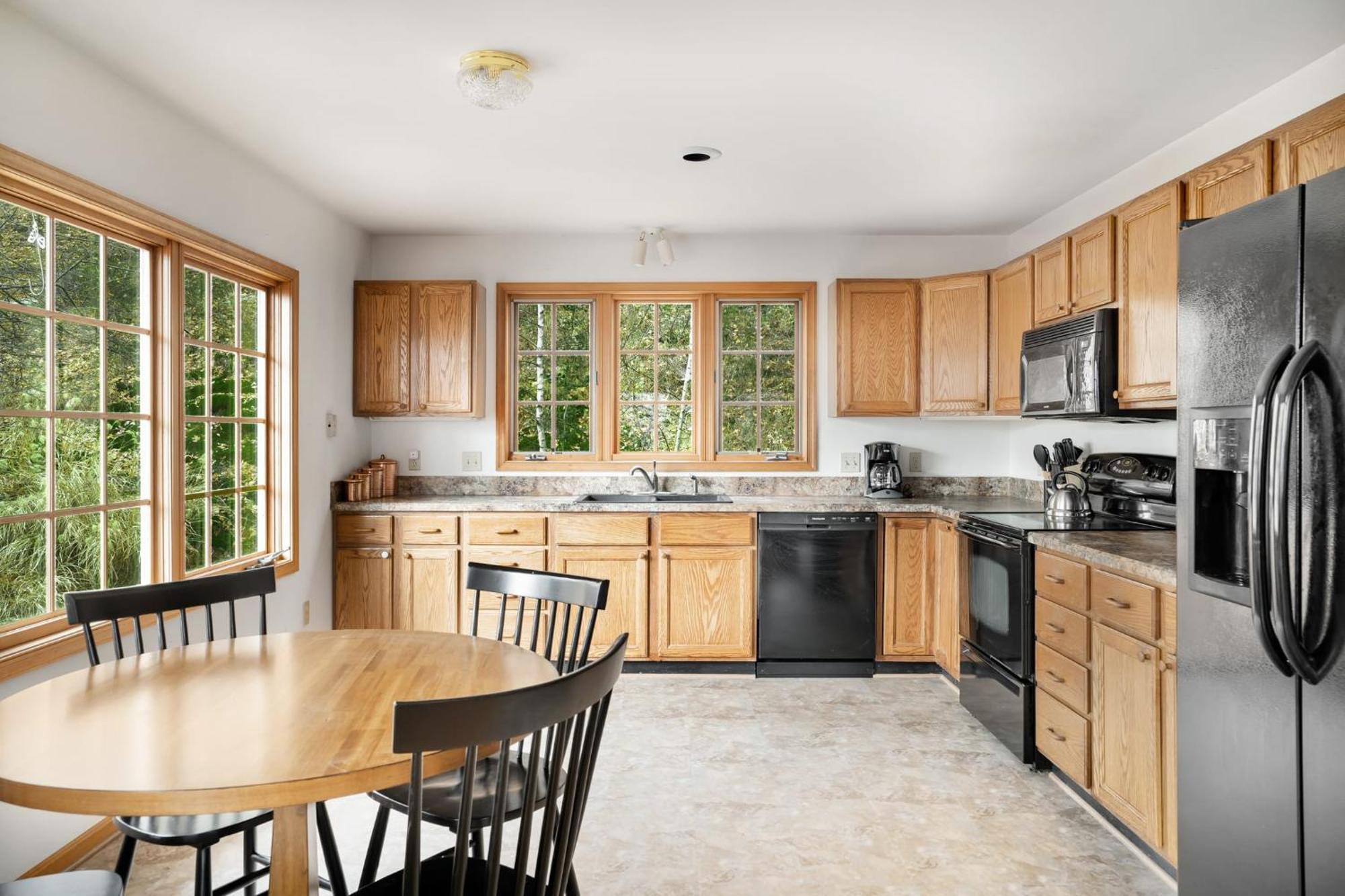 Modern Retreat W Hot Tub, Deck & Resort Amenities Berkeley Springs Extérieur photo